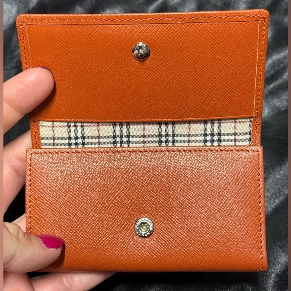 Burberry key holder, like new